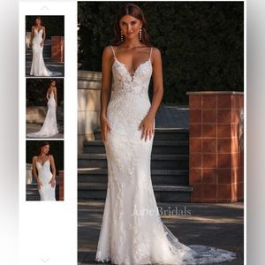 Brand new, never worn wedding dress